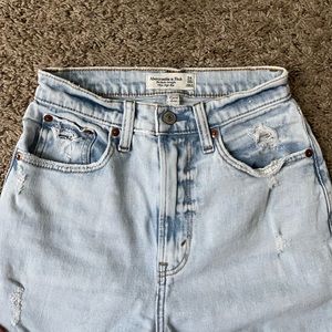 Abercrombie curve love jeans